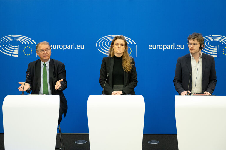 Fotografija 11: Press briefing Greens/EFA