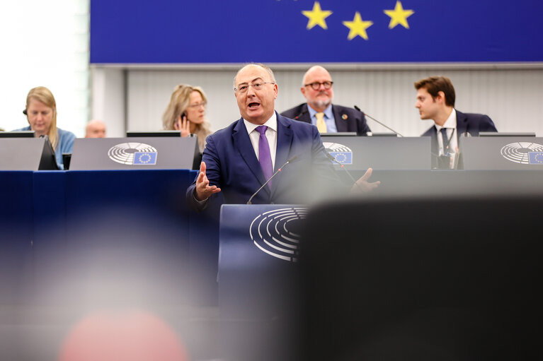 Photo 12 : EP Plenary session - Council and Commission statements - Preparation of the European Council meeting of 26-27 October 2023