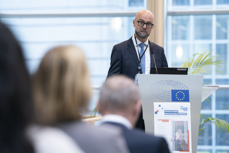 Fotografia 34: EPRS Policy Roundtable - Lessons learned from the COVID-19 pandemic: Recommendations for the future