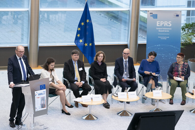 Fotografia 31: EPRS Policy Roundtable - Lessons learned from the COVID-19 pandemic: Recommendations for the future