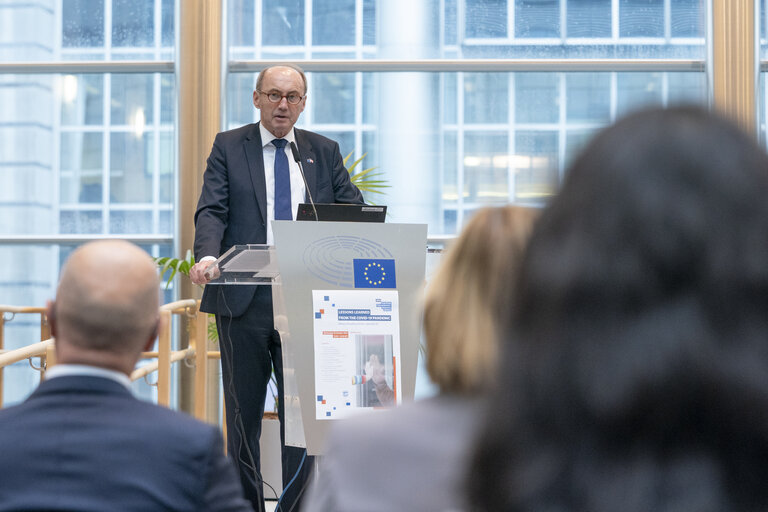 Fotografia 22: EPRS Policy Roundtable - Lessons learned from the COVID-19 pandemic: Recommendations for the future