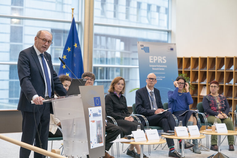 Fotografia 26: EPRS Policy Roundtable - Lessons learned from the COVID-19 pandemic: Recommendations for the future