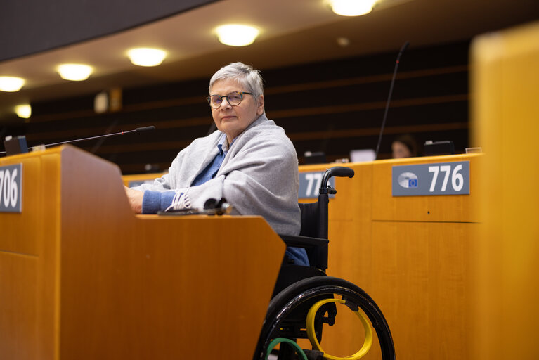 Fotogrāfija 3: Janina OCHOJSKA in the EP in Brussels