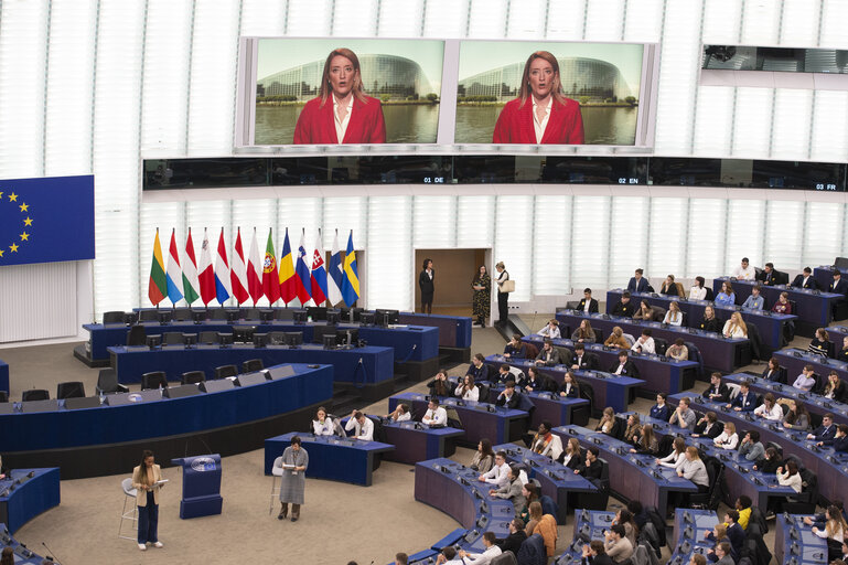 Fotó 35: Euroscola