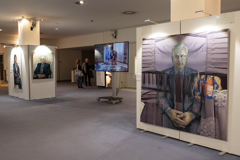 Portraitist of politicians past and present exhibition