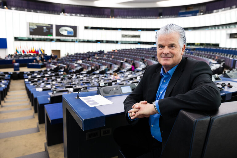 Fotografija 2: Wolfram PIRCHNER in the EP in Strasbourg