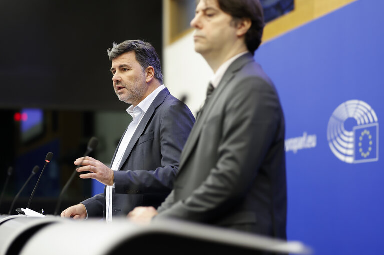 Foto 6: Press conference on the reform of the EU electricity market