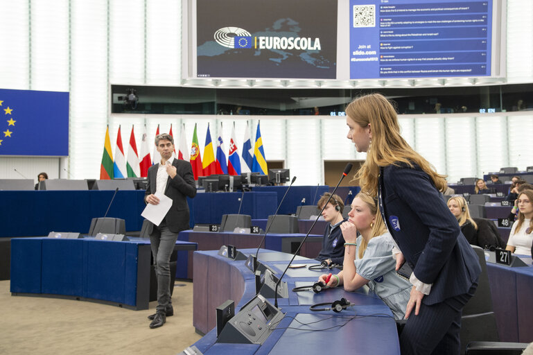 Photo 4: Euroscola