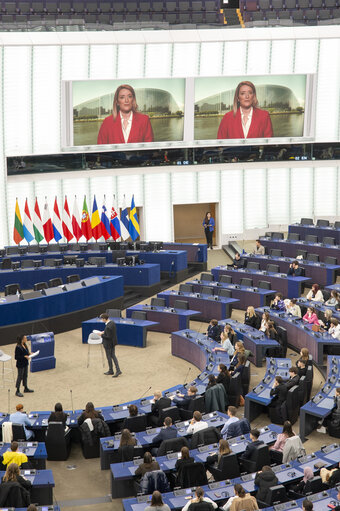 Photo 27: Euroscola