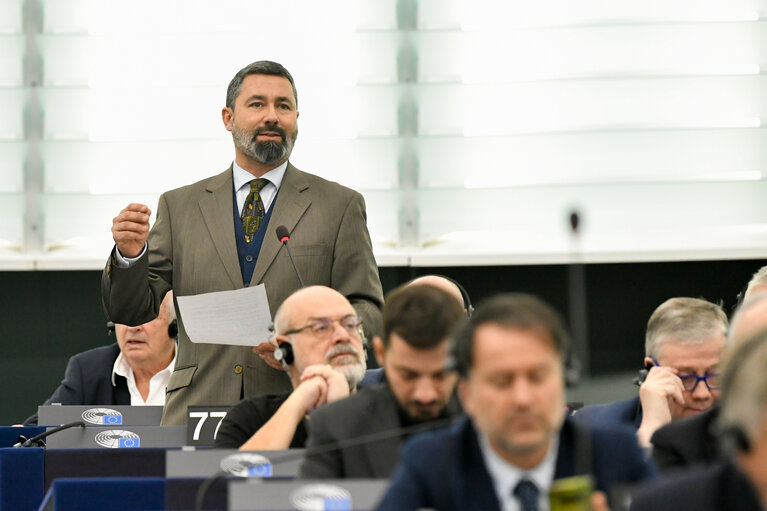 Foto 15: EP Plenary session - Voting session