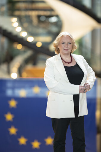 Valokuva 13: Beatrice COVASSI in the EP in Strasbourg