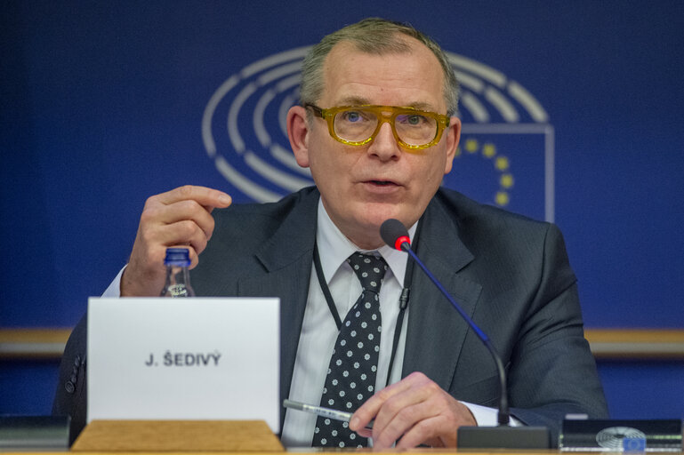 Fotografie 7: SEDE - Exchange of views with Jiří Šedivý, Chief Executive, European Defence Agency: update on the Capability Development Plan and the Annual Coordinated Review of Defence