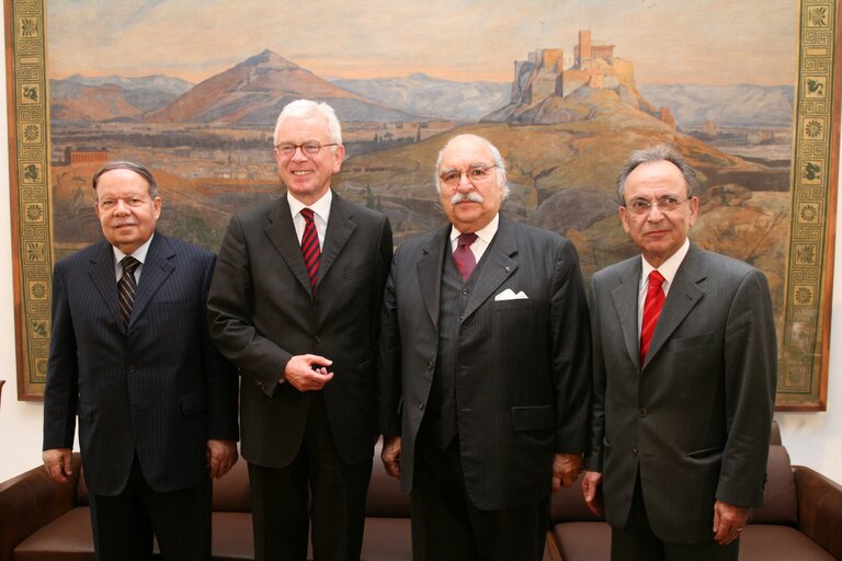 Fotografija 8: Hans-Gert POETTERING, EP President meets with Ahmed FATHI SOROUR, Dimitrios SIOUFAS and Mahmoud KAROUI during Euro-Mediterranean Parliamentary Assembly in Athens, Greece, February 28, 2008...