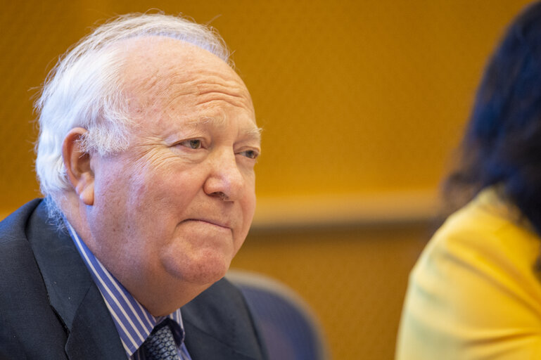 Fotografie 13: AFET Committee  - Exchange of views with Miguel Ángel Moratinos, High Representative for the United Nations Alliance of Civilizations