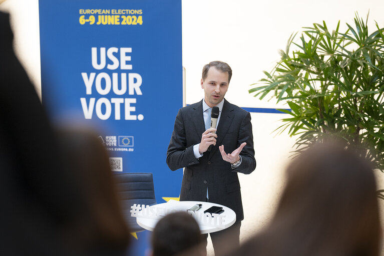 Fotografija 21: TOGETHER promoting the European Elections 2024TOGETHER promoting the European Elections 2024..