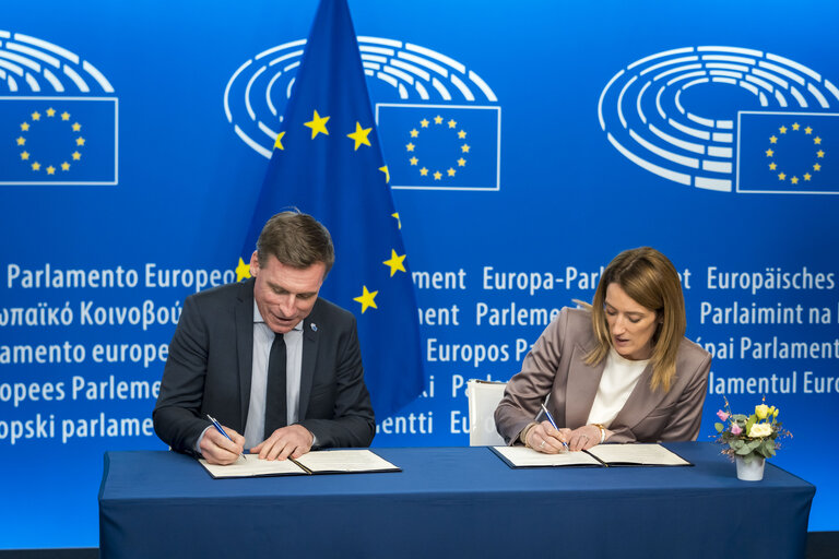 Fotografia 3: Signing Ceremony for the Memorandum of Understanding Cooperation in the Run-Up to the 2024 European Elections with the European Economic and Social Committee