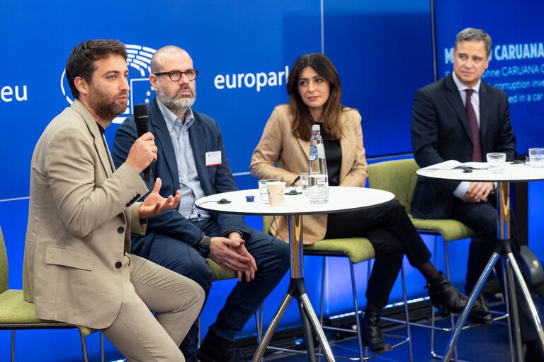 Fotagrafa 23: Training Programme for Young European Journalists