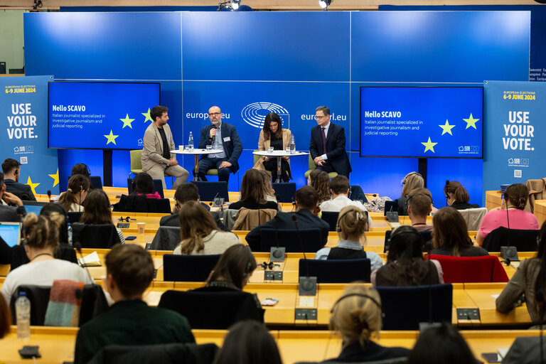 Снимка 31: Training Programme for Young European Journalists