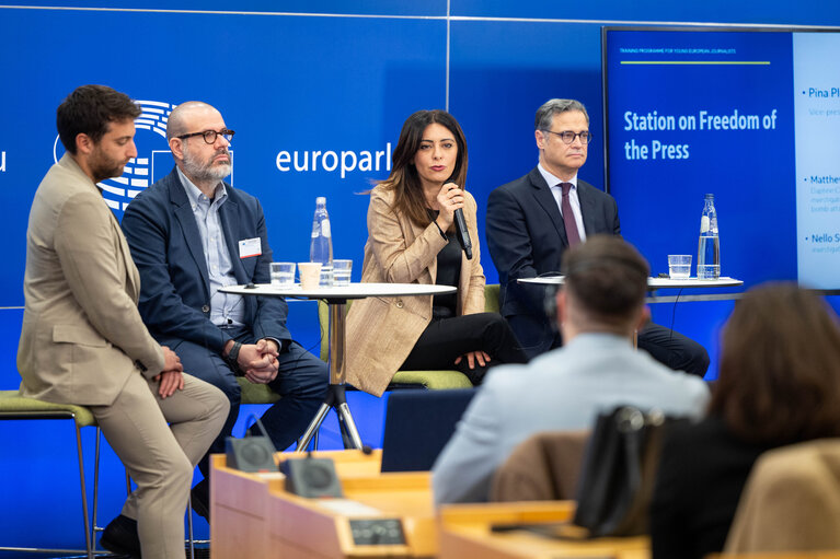 Fotagrafa 15: Training Programme for Young European Journalists