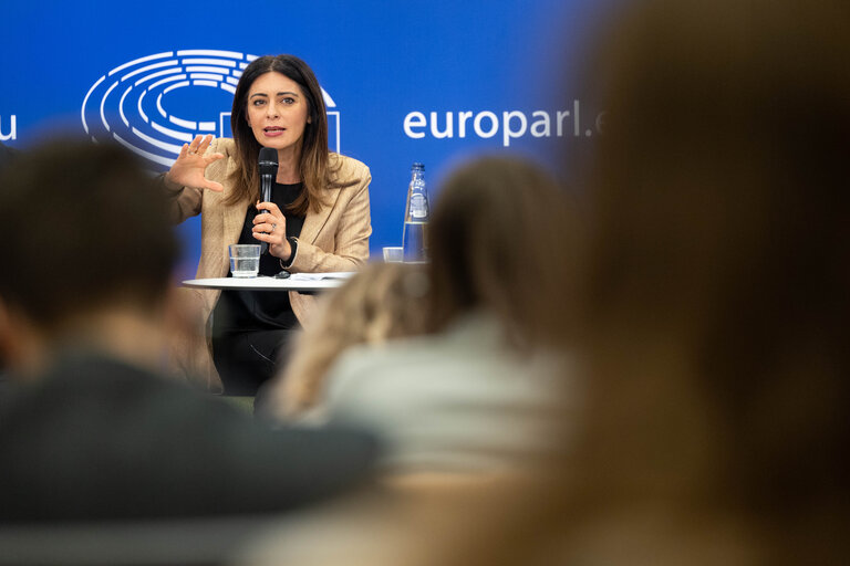 Fotagrafa 7: Training Programme for Young European Journalists