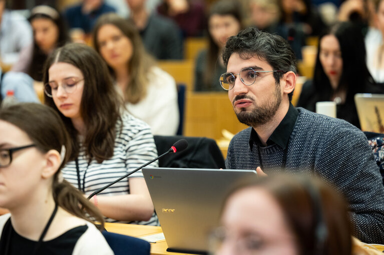 Fotagrafa 9: Training Programme for Young European Journalists