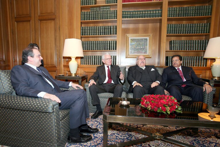 Fotografija 13: Hans-Gert POETTERING, EP President meets with Constantin KARAMANLIS - Greek Prime Minister, Fouad MEBAZAA - Speaker of the Tunisian Parliament and Muhamed ABO ELEINEM, Speaker of the Egyptian Parliament in Athens, Greece, February 29, 2008....