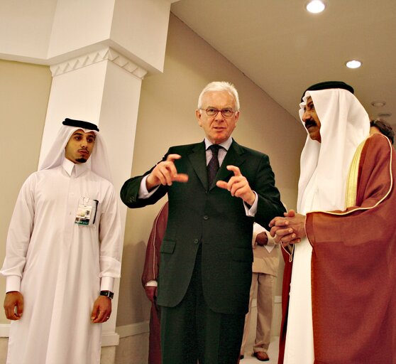 Fotografija 14: Hans-Gert POTTERING, EP President during his official visit in Doha, Qatar, April 13, 2008..