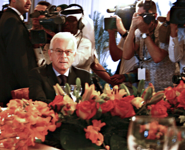 Fotografija 21: Hans-Gert POTTERING, EP President during his official visit in Doha, Qatar, April 13, 2008