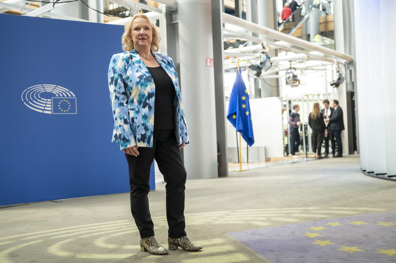 Zdjęcie 13: Beatrice COVASSI in the EP in Strasbourg