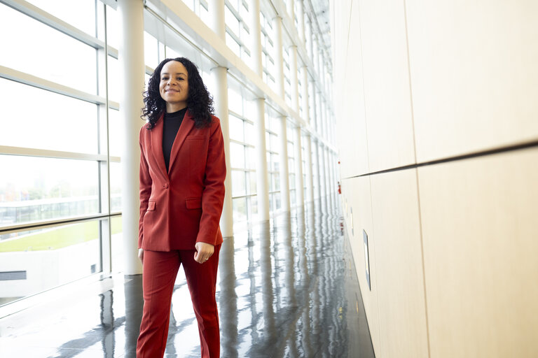 Fotografia 5: Samira RAFAELA in the EP in Strasbourg