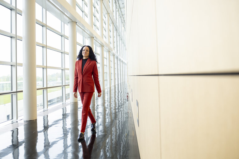 Fotografia 7: Samira RAFAELA in the EP in Strasbourg