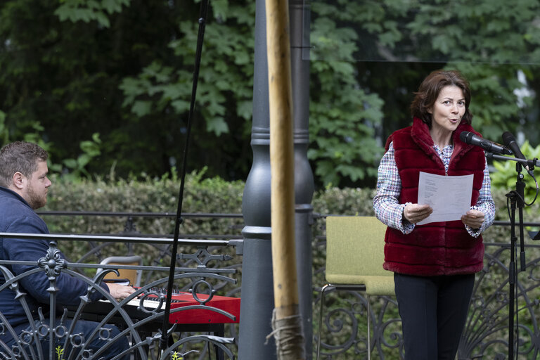 Foto 19: Poetry Slam in the Citizens‘ Garden