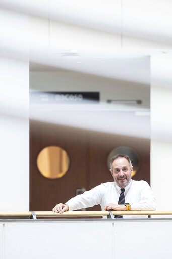 Fotografija 7: Gyorgy HOLVENYI in the EP in Brussels