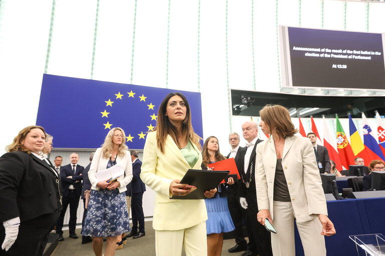 Fotogrāfija 36: EP Plenary session - Election of the new EP President