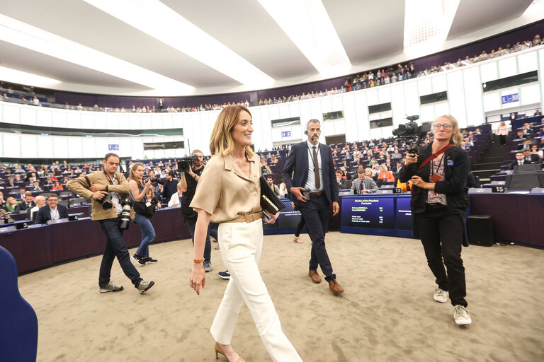 Fotogrāfija 18: EP Plenary session - Election of the new EP President