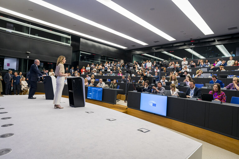 Valokuva 7: Press conference of the newly elected President of the EP