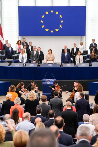 Suriet 20: EP Plenary session - Opening of the sitting with the interpretation to the European anthem