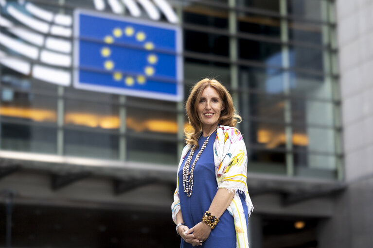 Photo 3 : Elena DONAZZAN in the EP in Brussels