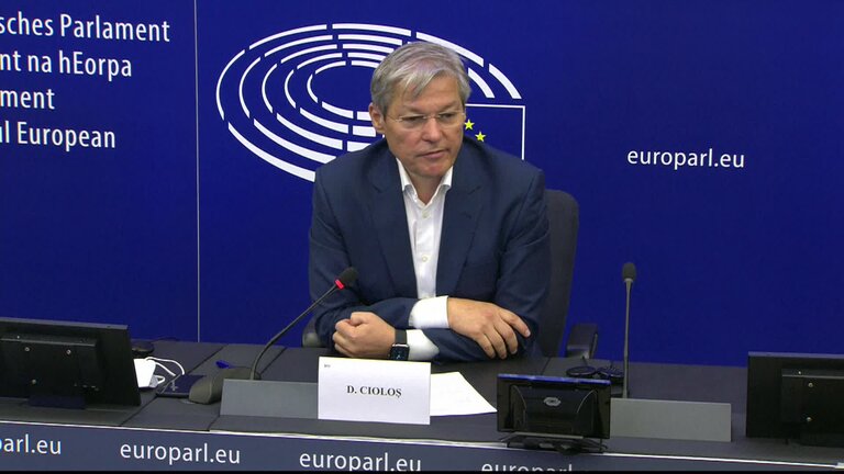 Press conference by Dacian CIOLOȘ (RO), Renew Europe Group leader - Renew briefing to the press