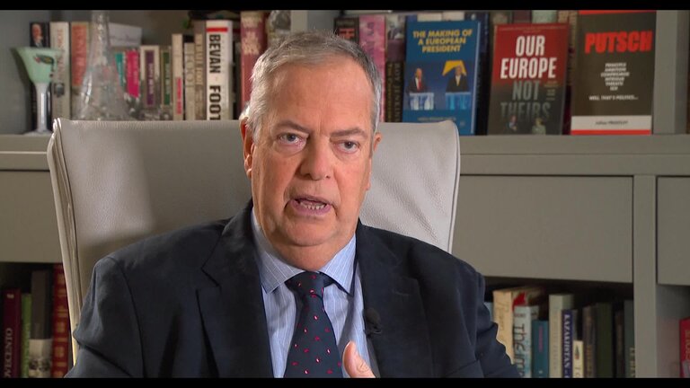 The story of the EP by its Presidents: Julian PRIESTLEY, EP Secretary General 1997 - 2007 - 3. EP Administration: The financing of Political Groups