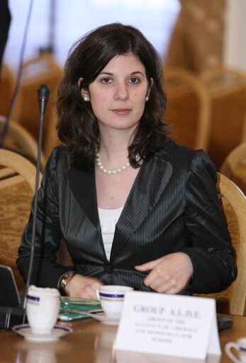 Fotografi 3: European Parliament members during a meeting at Polish Ministry of Internal Affairs, Warsaw, Poland, April 2, 2008.....