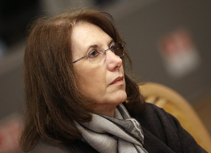 Fotografi 4: European Parliament members during a meeting at Polish Ministry of Internal Affairs, Warsaw, Poland, April 2, 2008....