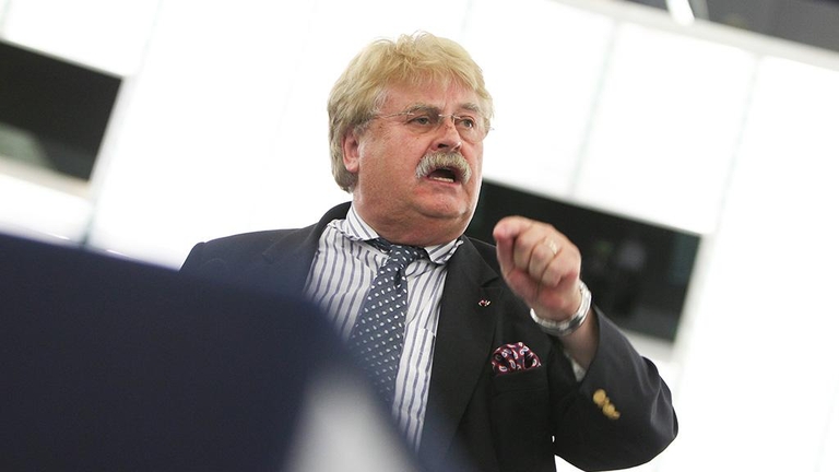 Elmar Brok: EU måste sätta tänderna i åtgärder inom utrikes säkerhet