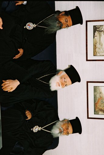 Fotografia 5: Jose Maria GIL ROBLES EP President, meets with religious leaders