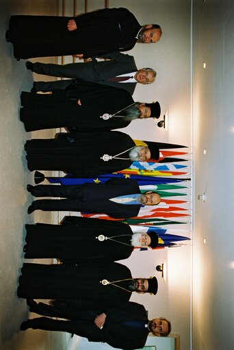 Fotografia 9: Jose Maria GIL ROBLES EP President, meets with religious leaders