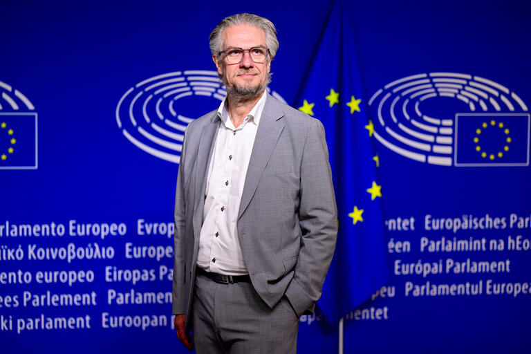 Fotogrāfija 3: Henrik DAHL in the EP in Brussels