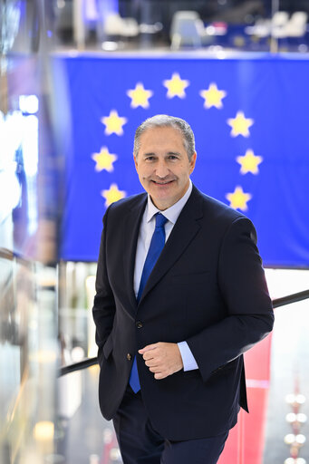 Fotogrāfija 15: Jose CEPEDA in he EP in Strasbourg