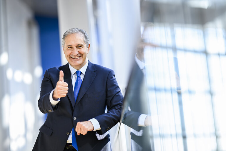 Fotogrāfija 4: Jose CEPEDA in he EP in Strasbourg