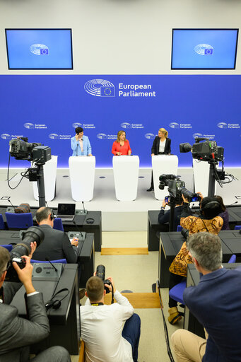 Zdjęcie 9: Press briefing S&D