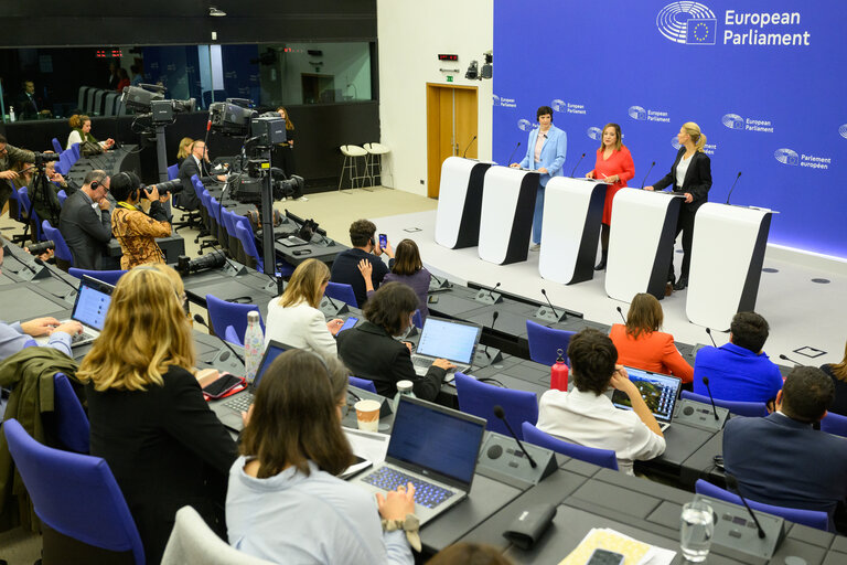 Φωτογραφία 8: Press briefing S&D